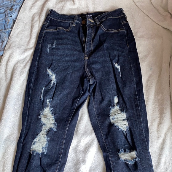 Fashion nova dark ripped jeans - Picture 1 of 3